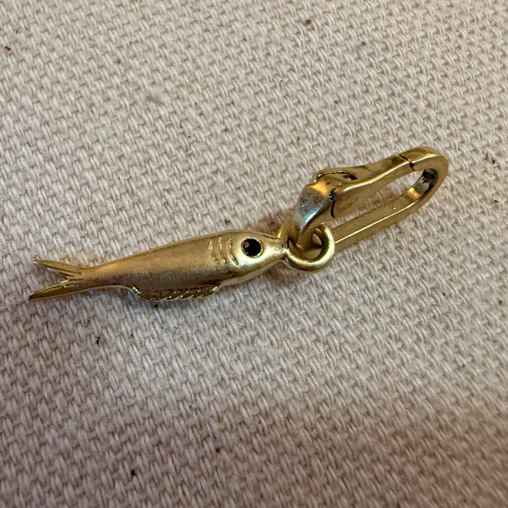 NWOT Clare V sardine charm